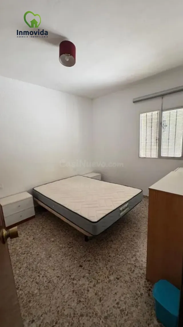 Atractivo Piso Reformado en Ollerías, Córdoba - Solo €128,000 — 4
