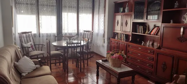 OPORTUNIDAD!! CASA CON LOCAL + 2 PLANTAS Y AMPLIA TERRAZA - foto 3