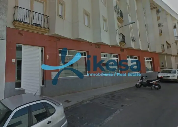 Venta de Local Comercial en Almendralejo, Badajoz.