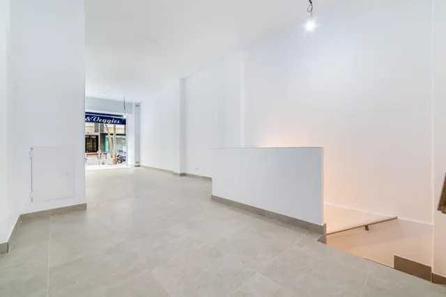 LOCAL COMERCIAL REFORMADO EN CALLE EDGAR NEVILLE — 5