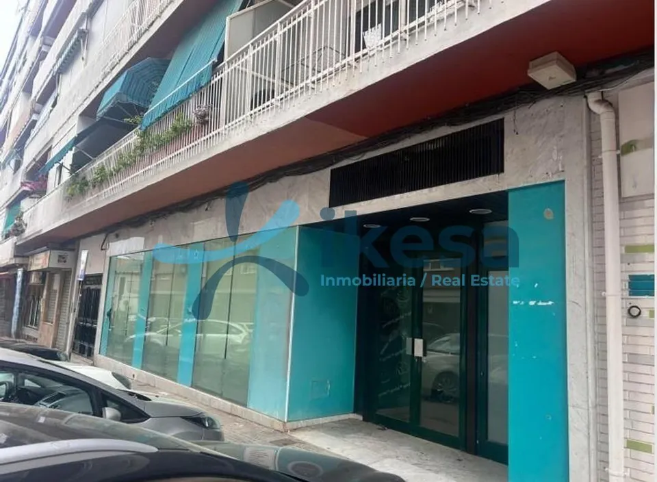 Venta de Local Comercial en Úbeda, Jaén.