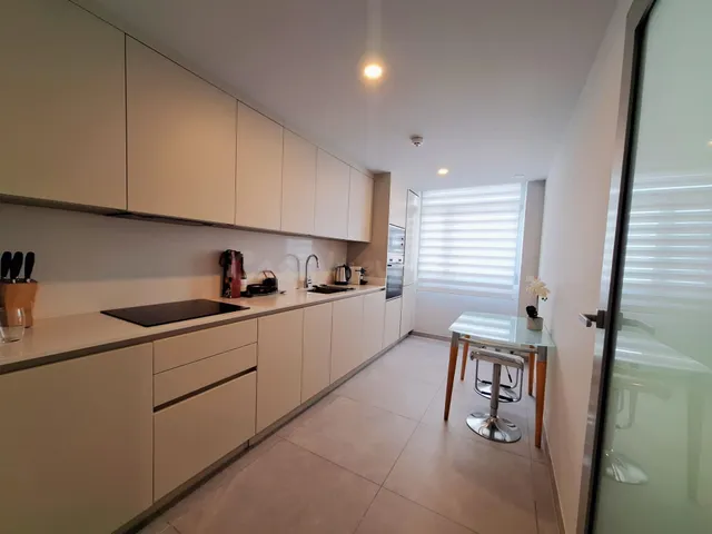 Apartamento de lujo a 200m de la playa en Marbella — 5