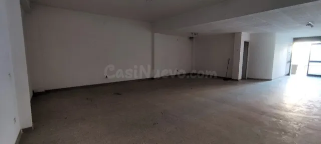 ATRACTIVO LOCAL COMERCIAL!!!
