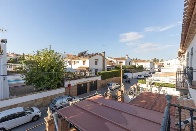 Casa adosada con terraza, vistas a Granada y Sierra Nevada, garaje y sótano — 39