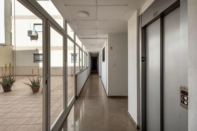 Piso en venta en Santa Fe con garaje y terraza. — 24