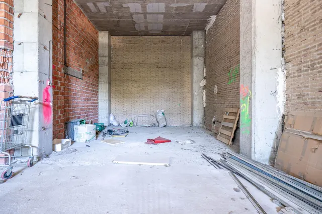 Local comercial en el PTS — 11