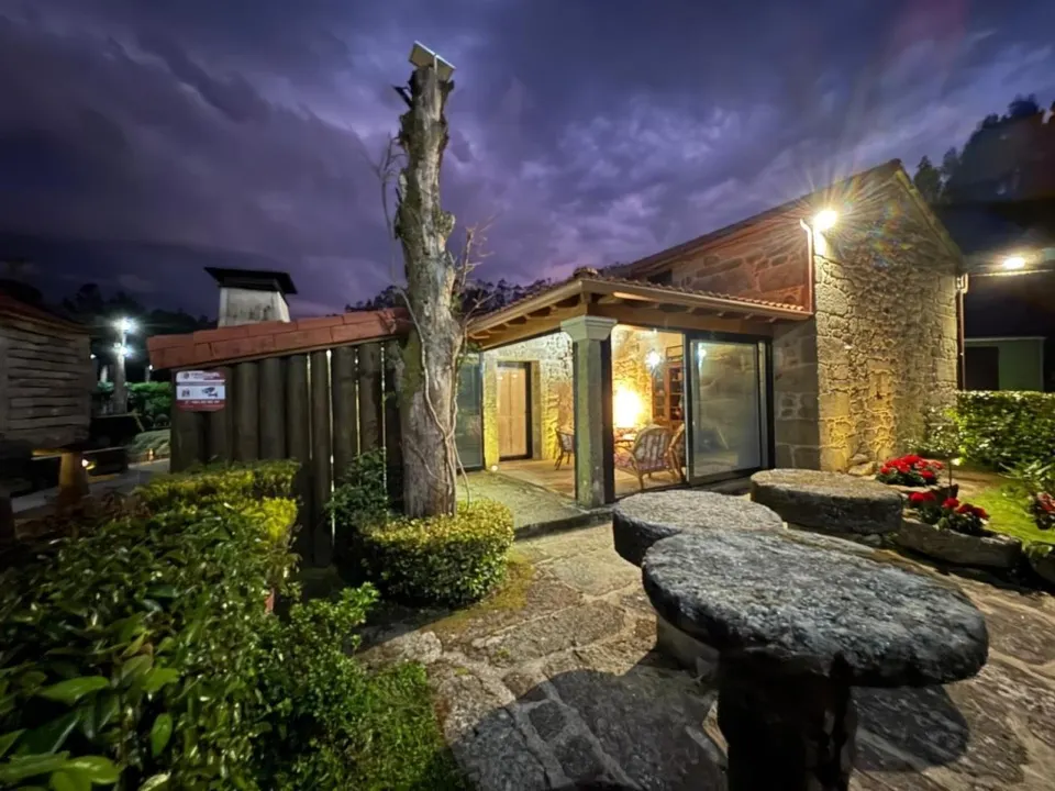 Encantadora casa rústica en figueroa, Dumbria (La Coruña).  Ideal para una vida tranquila o inversión.