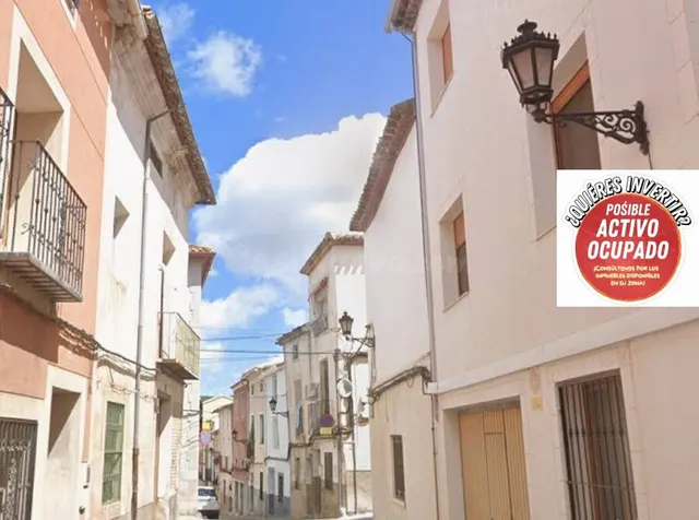 Venta de Casa Adosada + 2 Garajes en Caravaca de la Cruz (Mu
