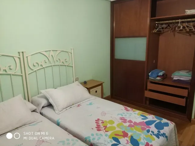 SE VENDE AMPLIO PISO EN EL CENTRO DE VALENCIA DE DON JUAN, AMUEBLADO, IMPECABLE, 3HAB., GARAJE — 19