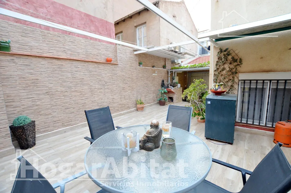 ¡EXCELENTE UBICACIÓN! AMPLIO Y TODO EXTERIOR CON GRAN TERRAZA