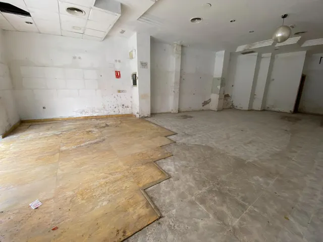 LOCAL COMERCIAL en Cartagena — 5