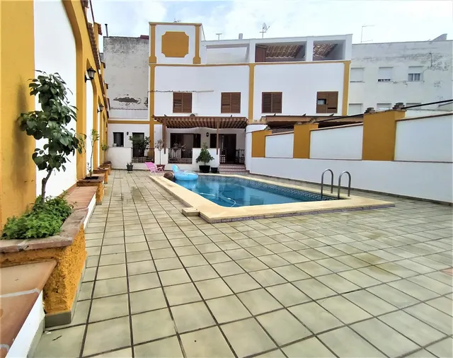 Chalet 4 habitaciones 420m² en venta - Villa del río