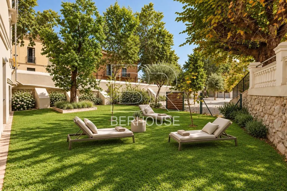 Piso con jardín privado en finca catalogada - Teià centro