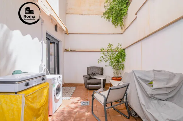 Precioso duplex moderno con patio — 34