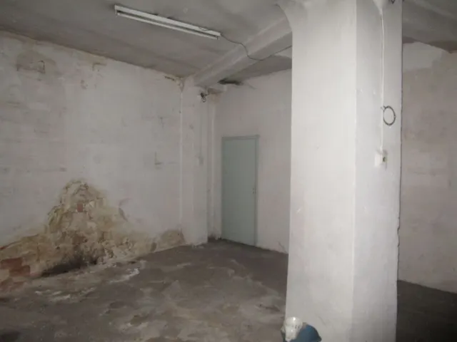 Urbis te ofrece un local comercial en zona Labradores, Salamanca. — 5