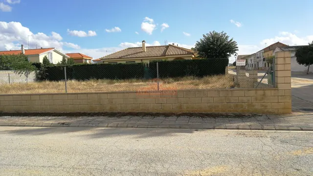 OPORTUNIDAD! SE VENDE ESPECTACULAR SOLAR DE CASI 1000 METROS CUADRADOS EN LA MEJOR ZONA DE LA FELIPA — 14