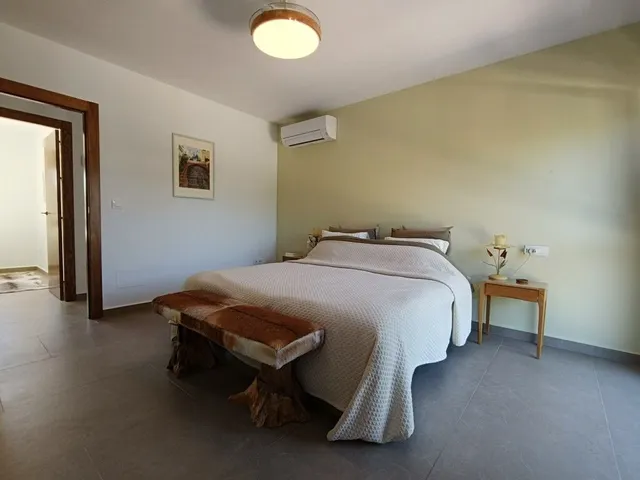 Villa 5 habitaciones 256m² en venta - Zona Pueblo — 30