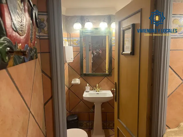 SE TRASPASA RESTAURANTE TOTALMENTE INSTALADO Y FUNCIONANDO JUNTO PLAZA DE GRACIA Y CALLE RECOGIDAS — 23