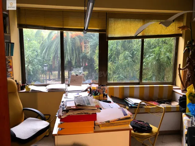 Se VENDE DESPACHO EN Zona Cánovas - foto 2