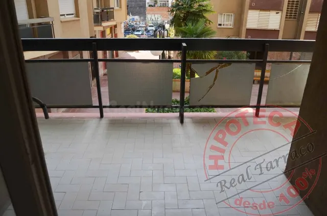 EN CALLE AVENIR PISO 87 M2 VENTA CON HIPOTECA 100% - foto 2