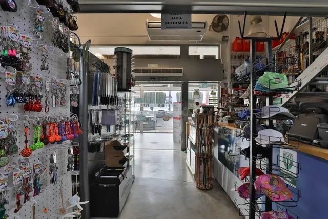 Se traspasa ferretería en Carboneras - foto 4