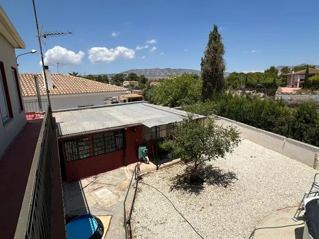 Casa en campo en Monovar - foto 2