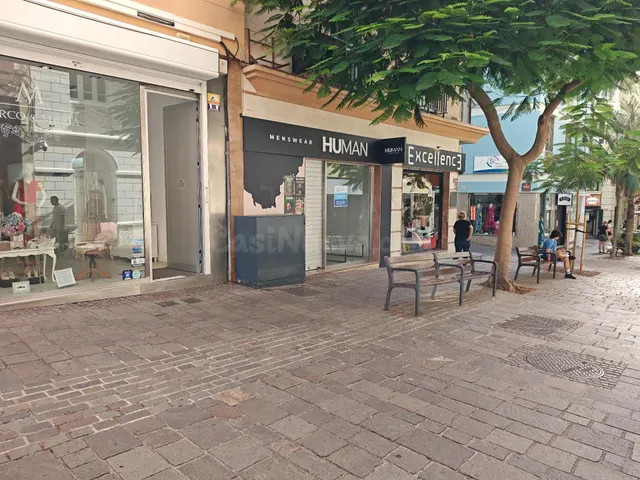 Local en zona céntrica peatonal - foto 3