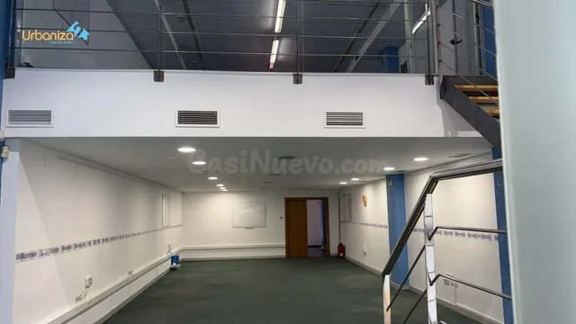 LOCAL DIAFANO EN MUY BUEN ESTADO CON PATIO DE 300 M2. PRIVAT