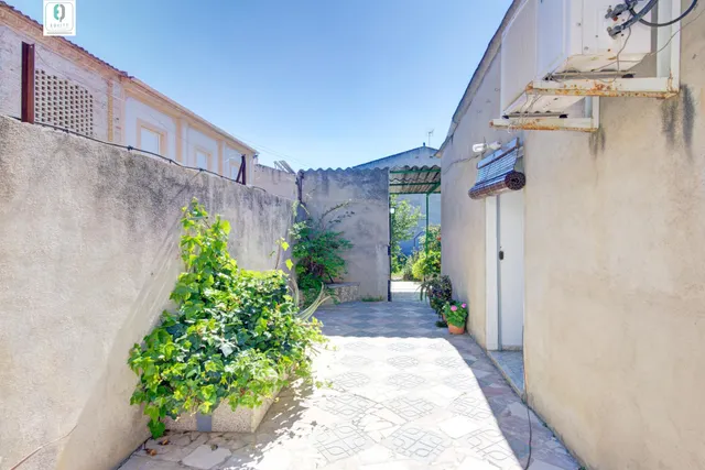 CASA CON TERRENO EN PLENO CENTRO DE ALBOLOTE — 22