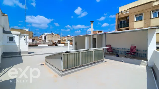 CASA EN ALGEMESI — 21