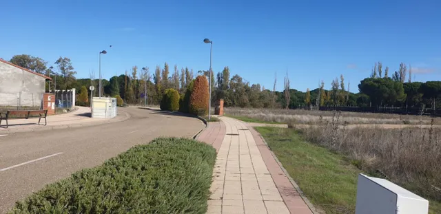 Urbis te ofrece parcelas urbanas en Aldeamayor de San Martín, Valladolid. — 5