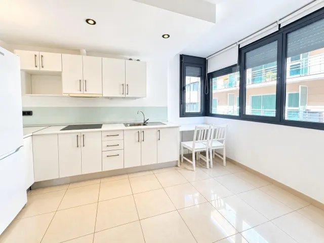 Estudio completamente amueblado en Nicolás Estévanez - foto 3