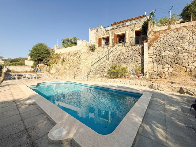 ESPECTACULAR CASA EN SELVA