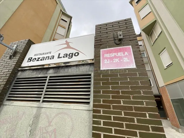 Local comercial 238m² en venta - Santa cruz de bezana - foto 4