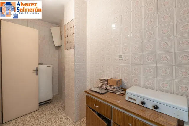 Piso con terraza y gran potencial junto a Camino de Ronda — 17