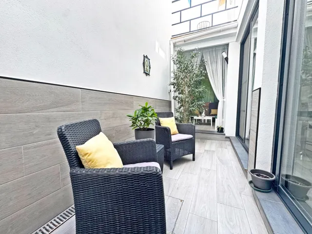 Espectacular adosado reformado con patio chill out y terraza - foto 4