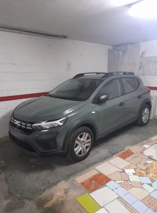 Urbis te ofrece un garaje en venta en zona Pizarrales, Salamanca. — 2