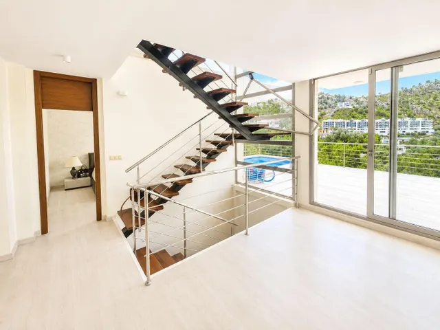 Espectacular Chalet en Altea Hills con Vistas al Mar - foto 5
