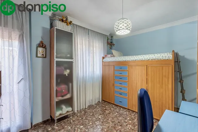 Fantástica casa en bola de oro — 27
