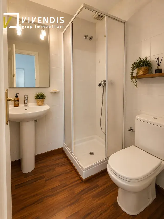 CASA EN VENTA - CIUTAT JARDÍ — 7