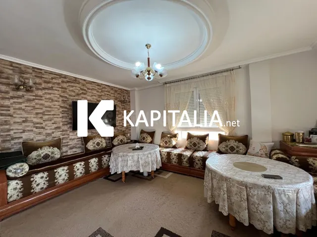 Estupendo piso a la venta en Ontinyent , zona centro .