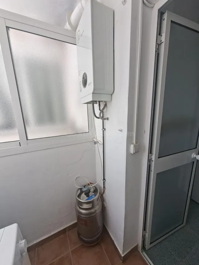 Vivienda con terraza y vistas despejadas — 5