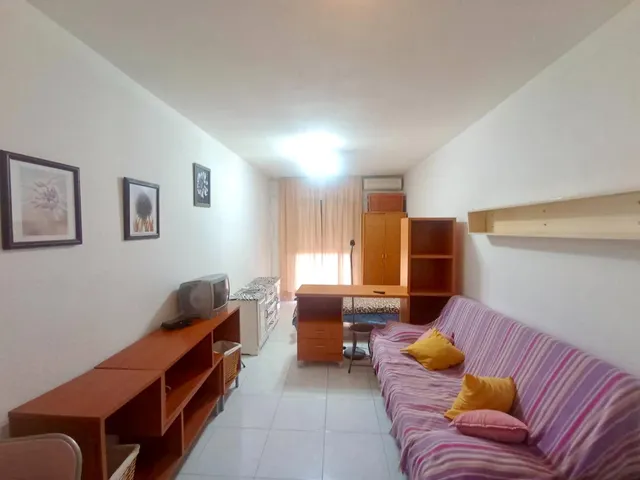 Estudio en Centro Histórico de Málaga a escasos metros de Plaza de la Merced — 8