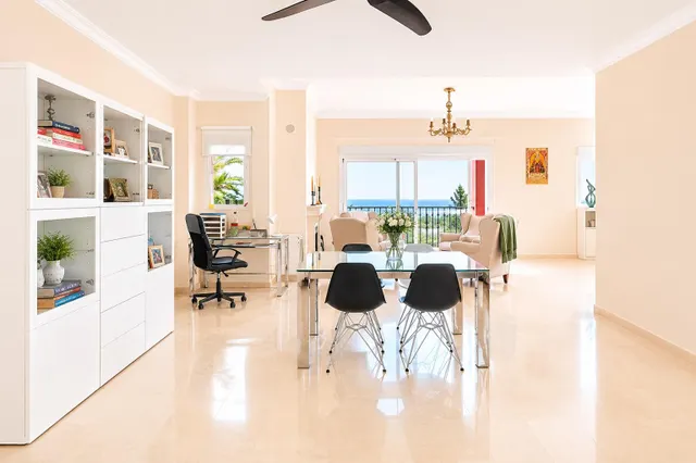 Espectacular casa en Pinares de San Antón, Málaga — 13