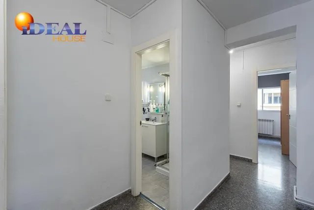 Piso amplio y luminoso en Ronda–Arabial — 20