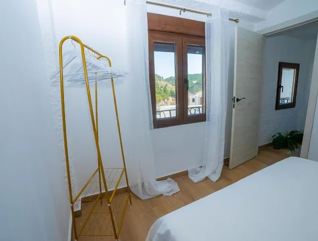 Complejo rural de 4 alojamientos dedicado a alquiler vacacional en Alcalá del Júcar: una joya para inversores — 25