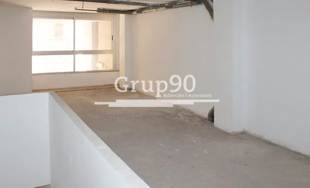 LOCAL COMERCIAL EN ALFRED PERENYA — 4