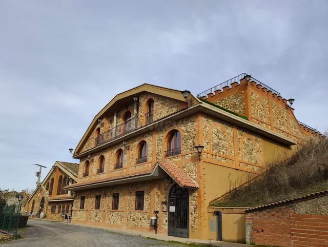 COMPLEJO HOTELERO EN VENTA EN VALDEVIMBRE - foto 4