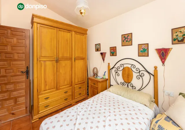 Chalet con gran parcela en Cogollos — 9