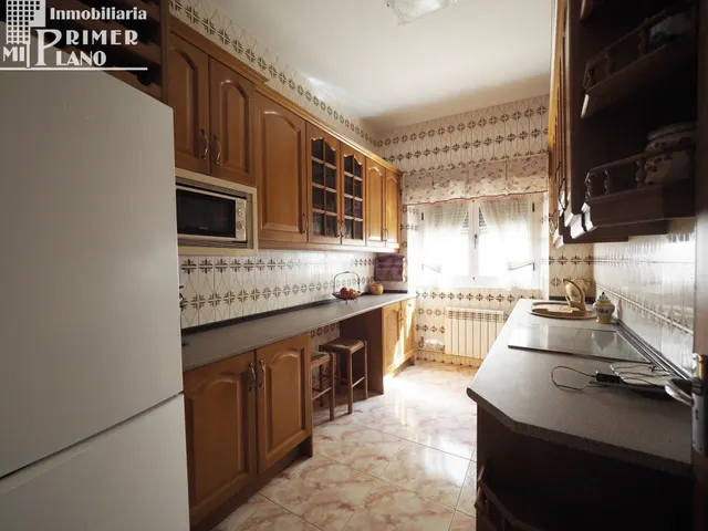 *¡OFERTA DE ULTIMA HORA! Se vende Amplia Casa en Esquina con - foto 3